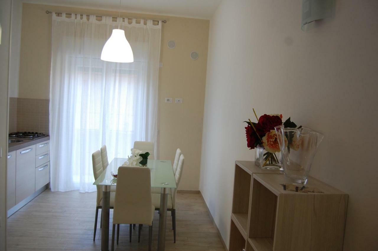 סן קטלדו B&B Del Corso מראה חיצוני תמונה