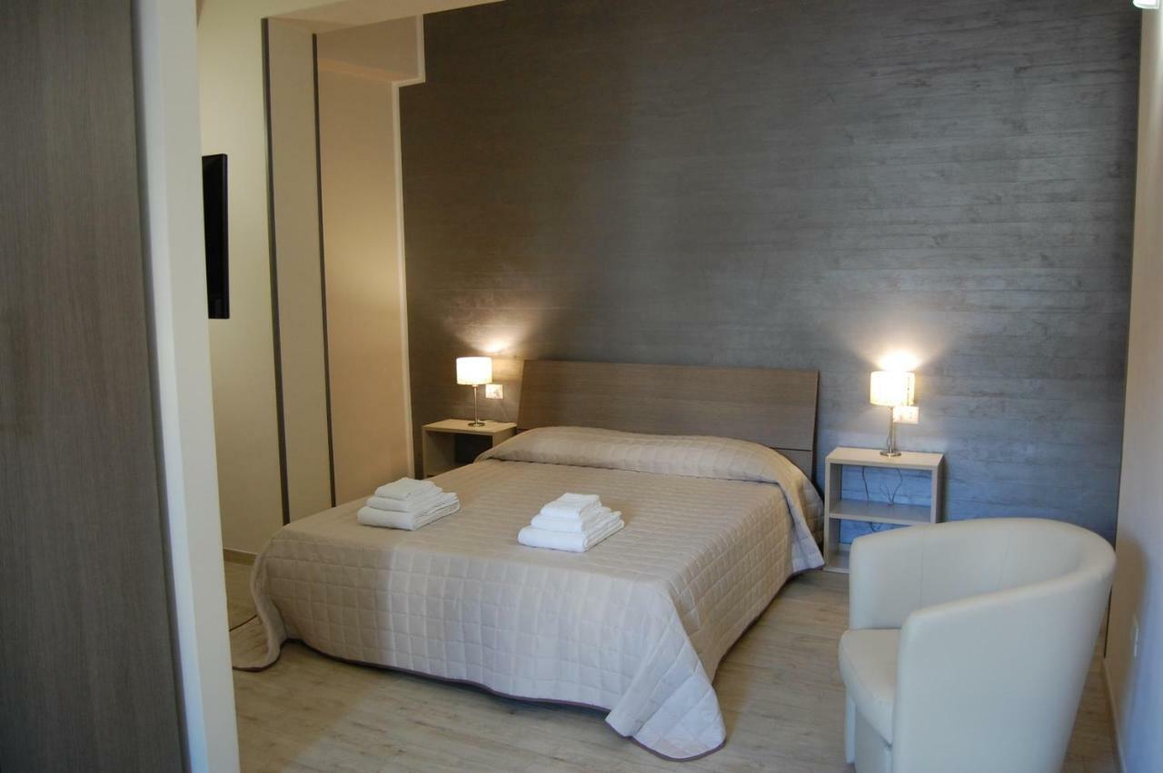 סן קטלדו B&B Del Corso מראה חיצוני תמונה