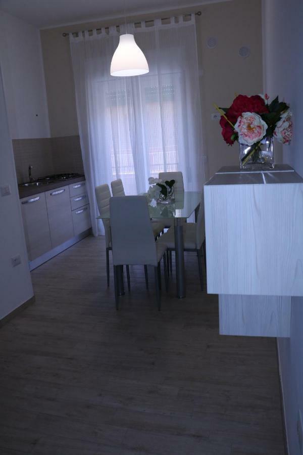 סן קטלדו B&B Del Corso מראה חיצוני תמונה