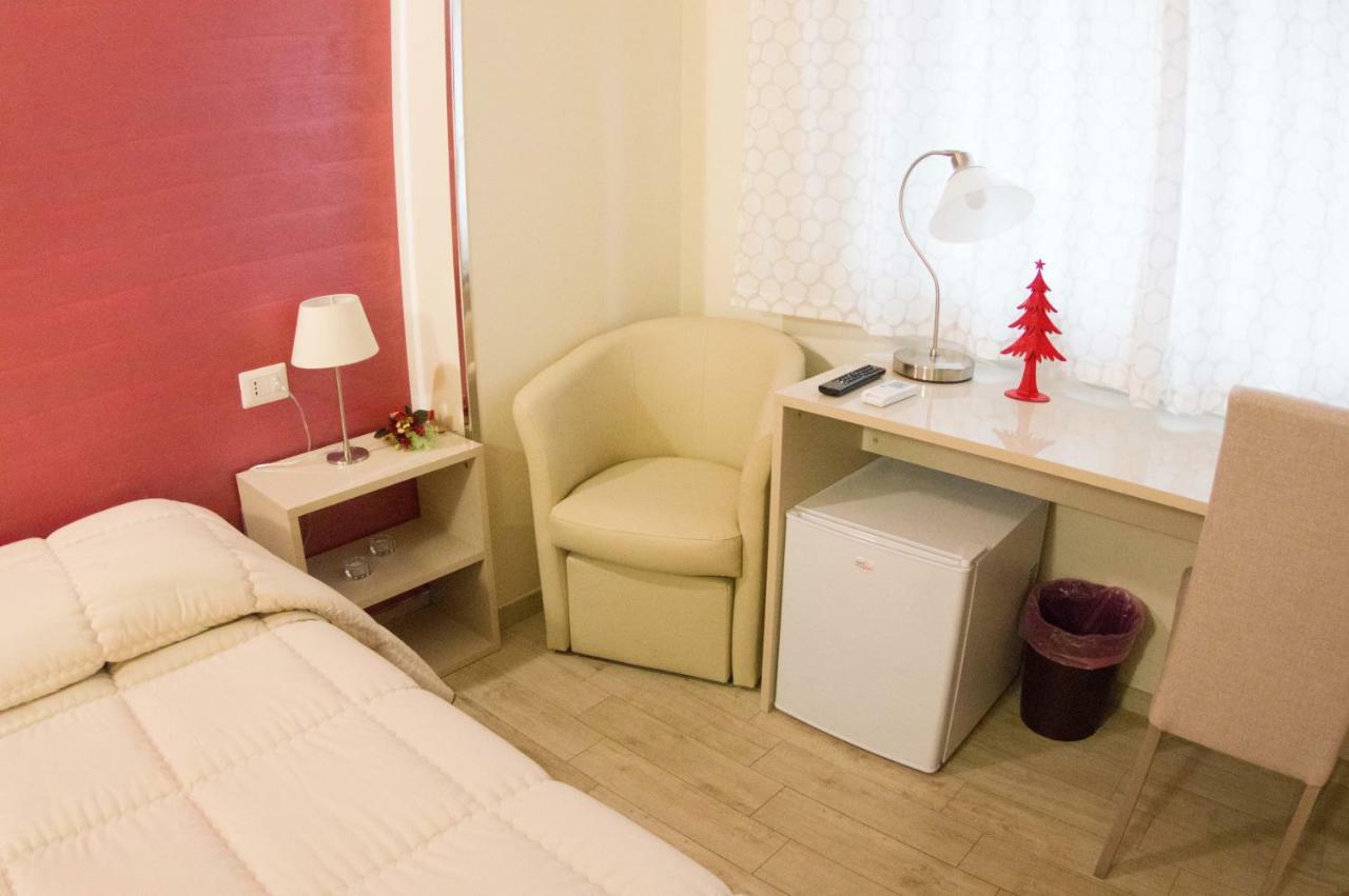 סן קטלדו B&B Del Corso מראה חיצוני תמונה